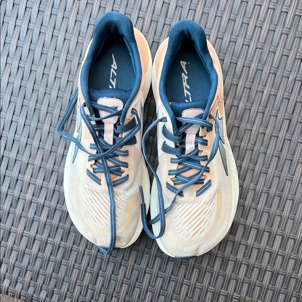 Altra Running Shoes - Picture 2 of 6